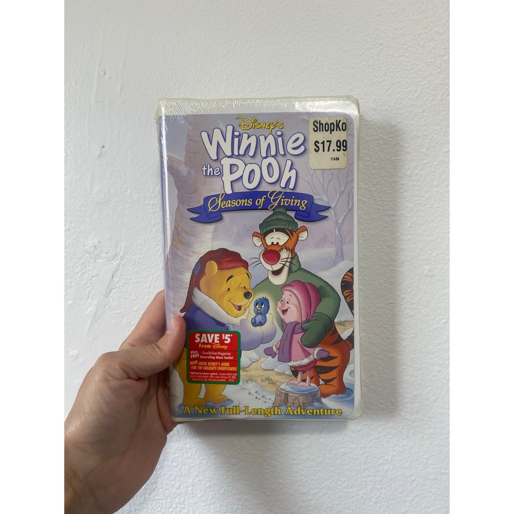 Winnie The Pooh Seasons of Giving‎ VHS Tape SEALED New ( hard to find)